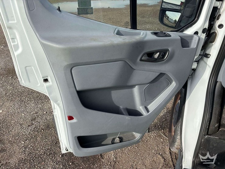 2018-ford-transit-image-12