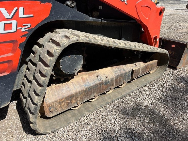 2014-kubota-svl90-2-image-15