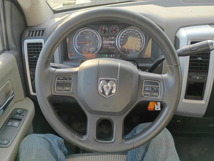 2012-dodge-1500-image-45