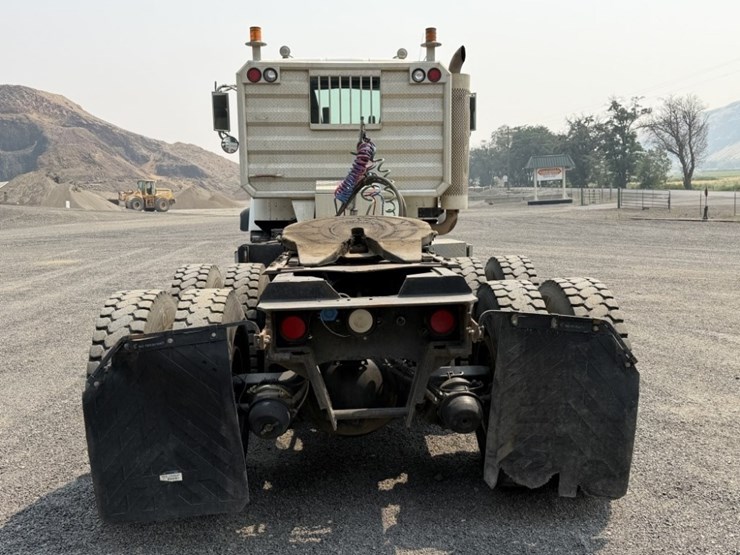 2004-international-5500i-t/a-truck-tractor-image-4