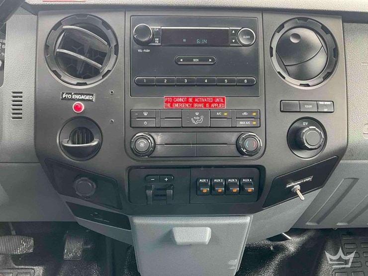 2015-ford-f550-image-12