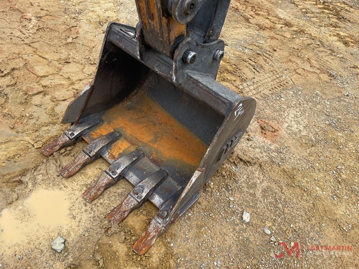case-cx26c-mini-excavator-image-11