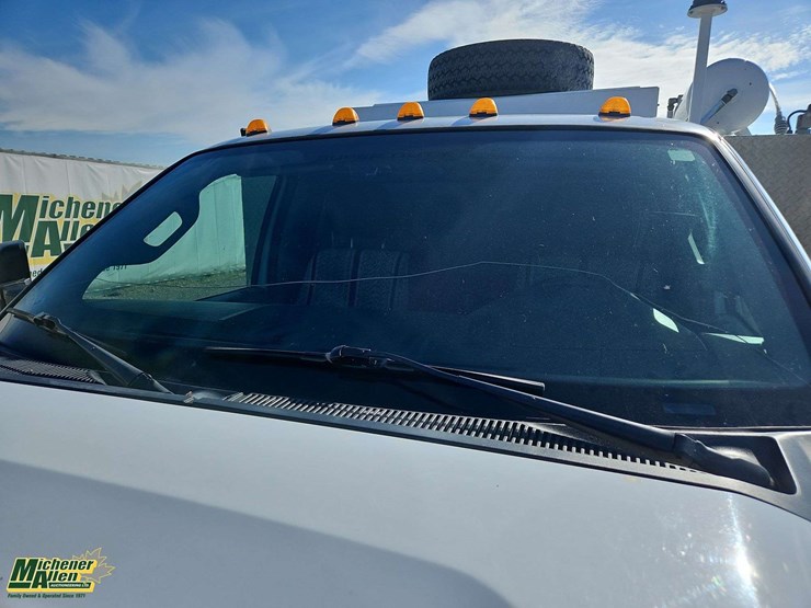2013-ford-f550-image-40