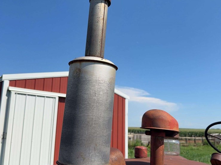 mccormick-deering-super-w-9-image-12
