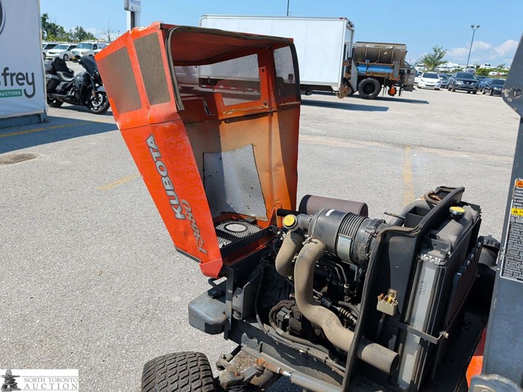 2008-kubota-f3680-image-31