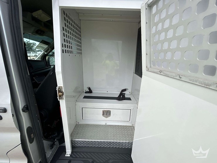 2020-ford-transit-image-30