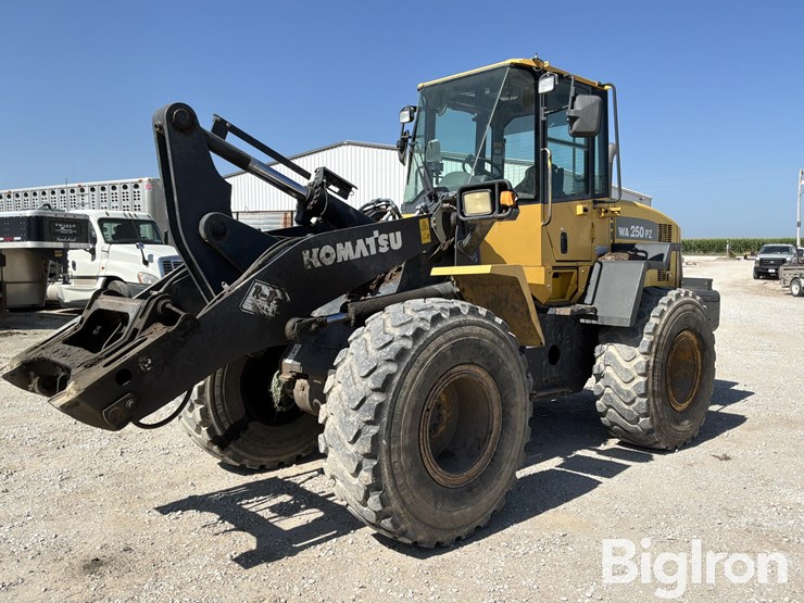 2011-komatsu-wa250pz-6-image-1