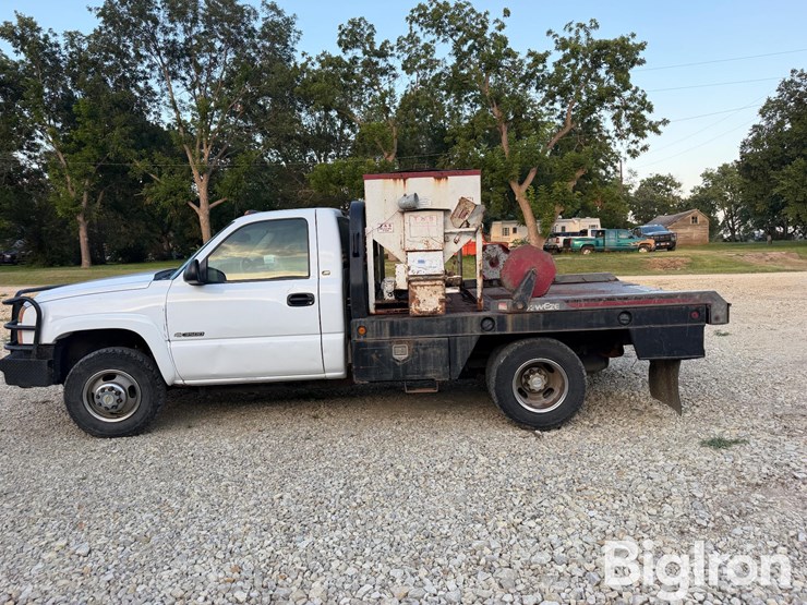 2005-chevrolet-3500-image-8