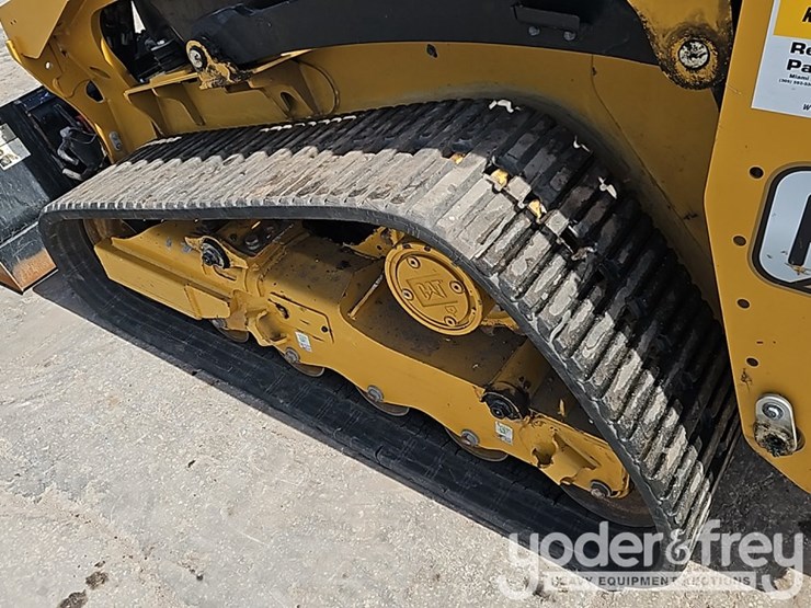 2025-caterpillar-255-image-21