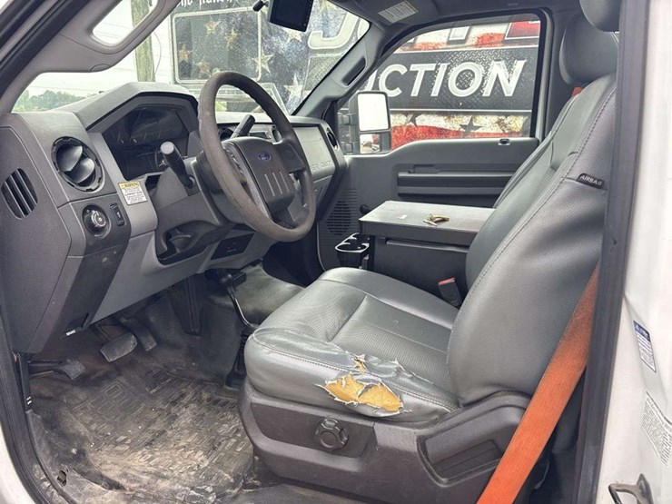 2013-ford-f350-image-23