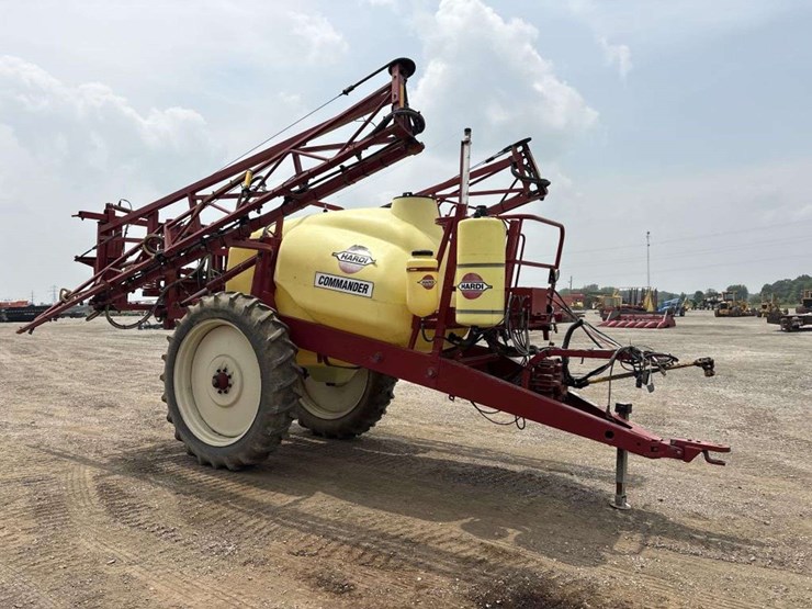 hard-commander-60-boom-sprayer-image-5