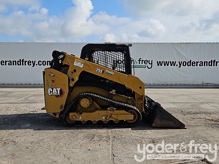 2025-caterpillar-255-image-5