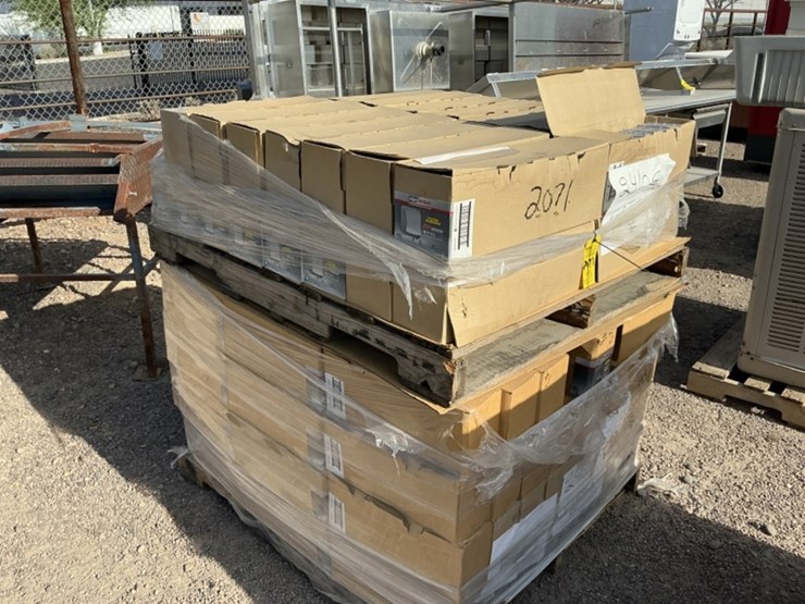 pallet-of-weatherproof-electrical-boxes-image-4
