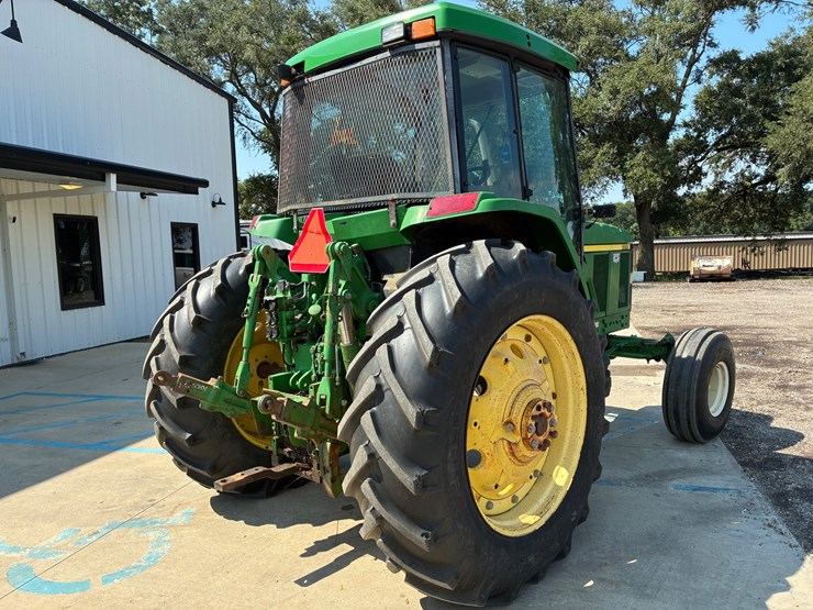 john-deere-7210-image-2