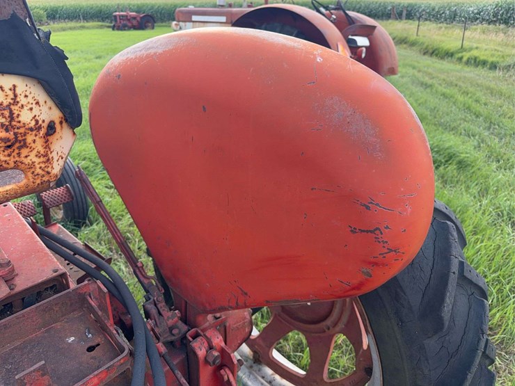 farmall-340-row-crop-image-33