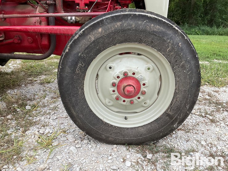 ford-8n-image-16