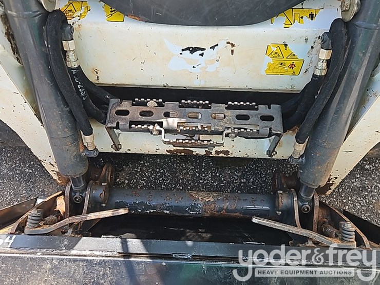 2023-bobcat-t550-image-18