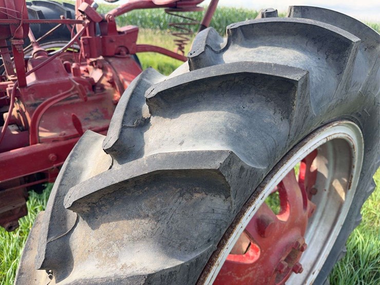 farmall-f-20-image-40