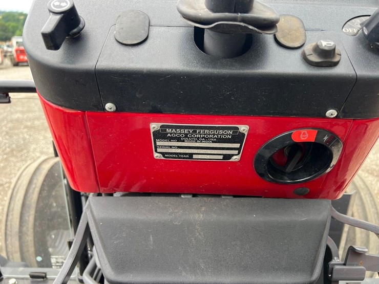 2025-massey-ferguson-2605h-image-25