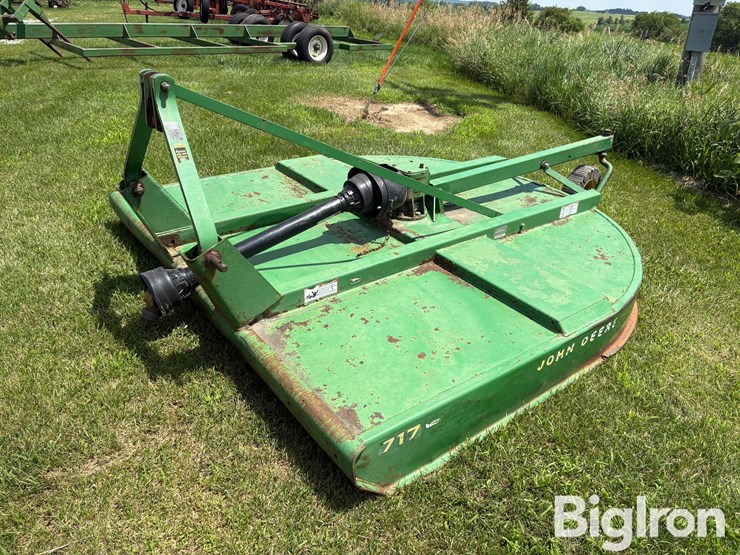 john-deere-717-image-1