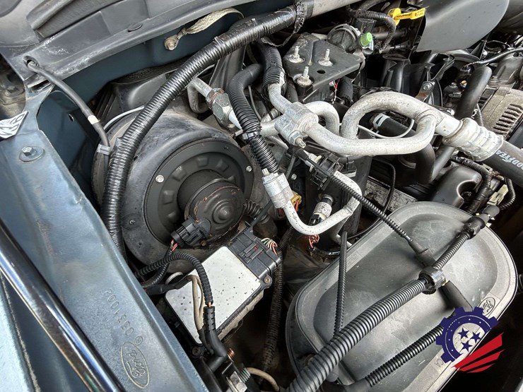 2000-ford-excursion-image-65