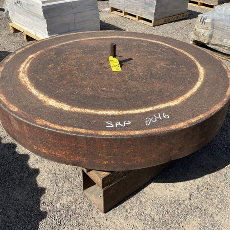 LARGE 5FT TURNTABLE
