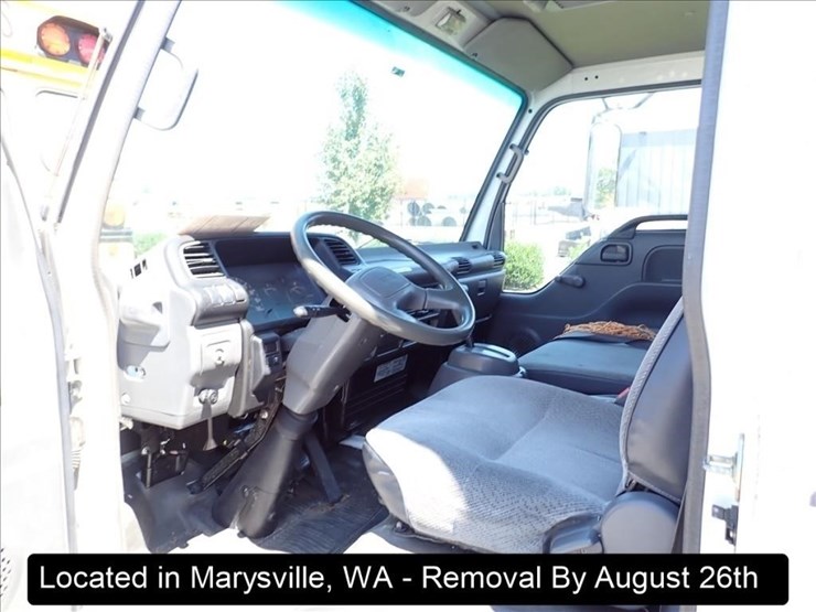 1999-isuzu-npr-image-3