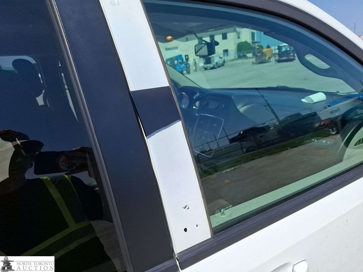 2014-dodge-grand-caravan-sxt-image-28