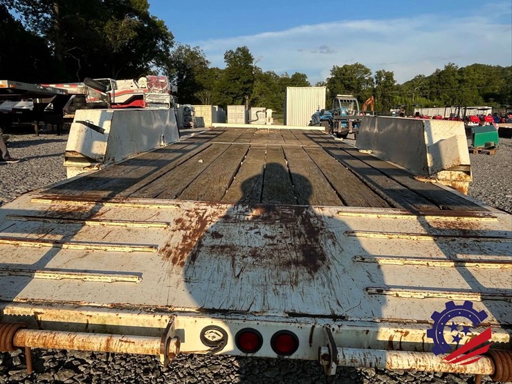 2013-moran-welding-20’-/-16k-lb.-t/a-equipment-tag-trailer-image-35