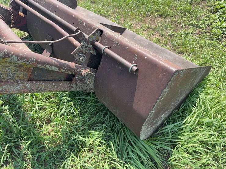 loader-for-farmall-300-or-350-image-7