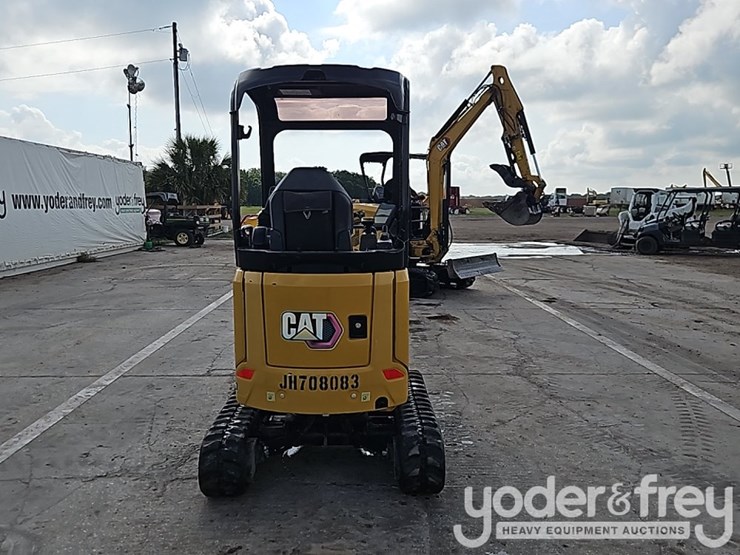 2022-caterpillar-301.7cr-image-24