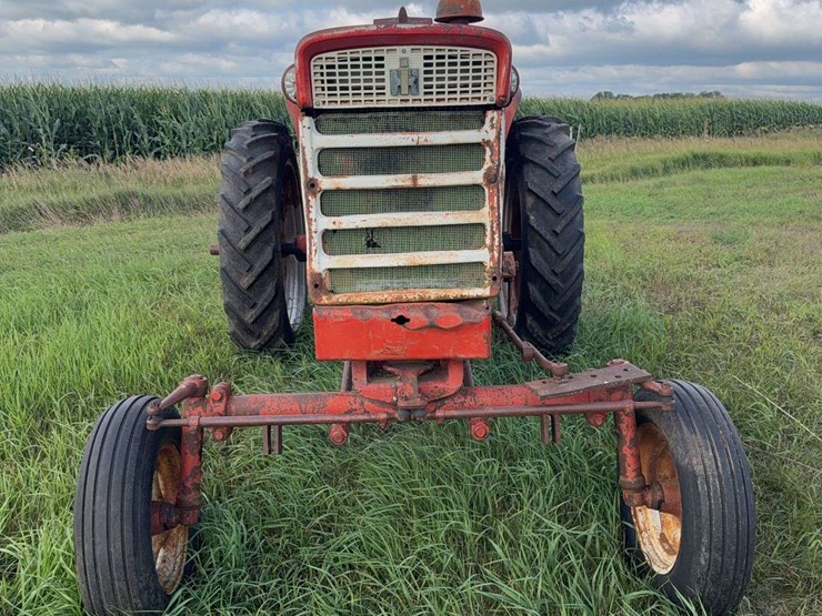 farmall-340-row-crop-image-8