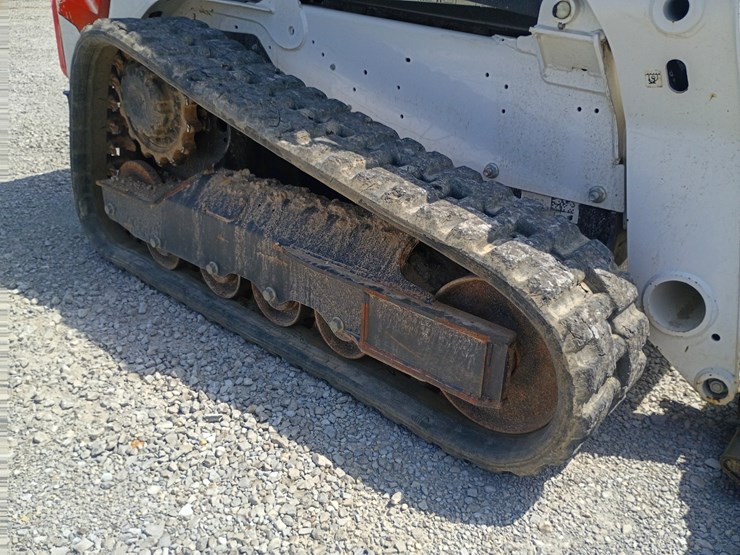 2024-bobcat-t650-image-43