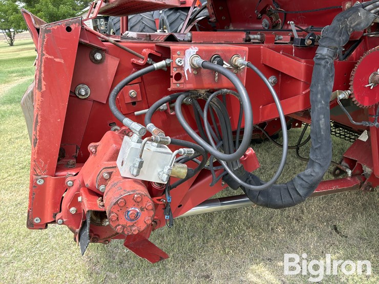 2006-case-ih-2388-image-11