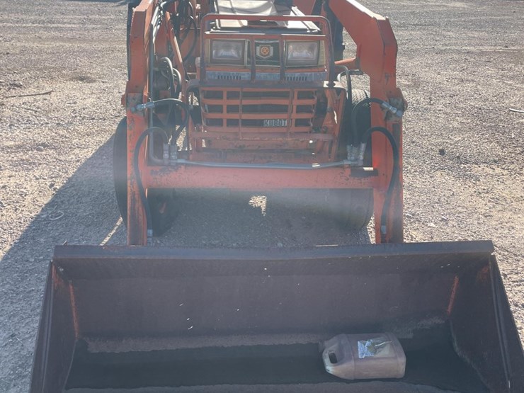 kubota-l2850-image-3
