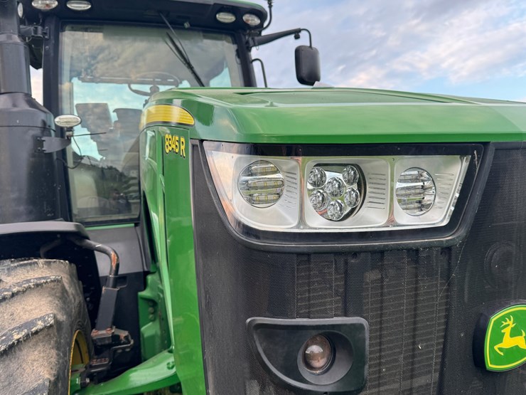 john-deere-8345r-image-30