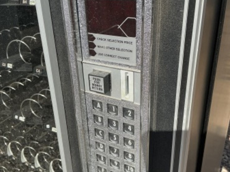 snack-vending-machine-image-5
