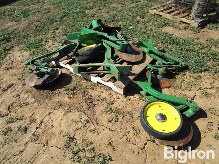 john-deere-14-image-3