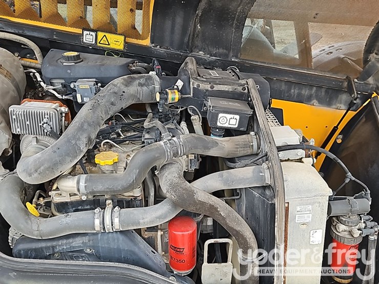 2016-jcb-512-56-image-25