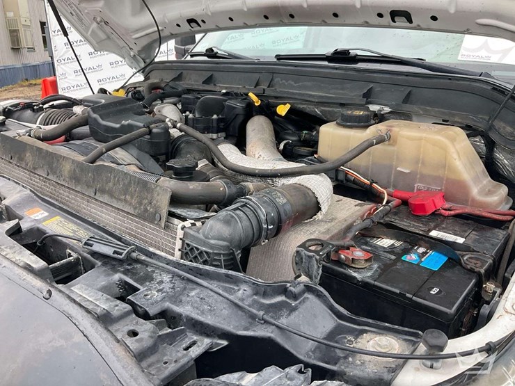 2012-ford-f550-image-8