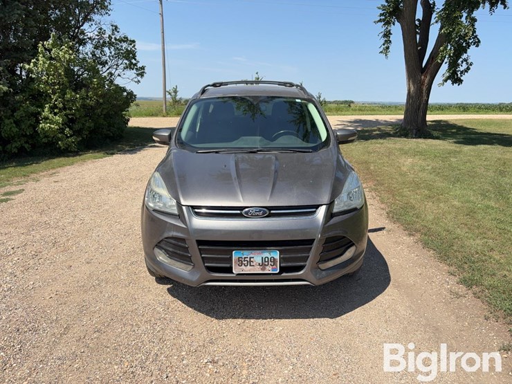 2013-ford-escape-sel-image-2
