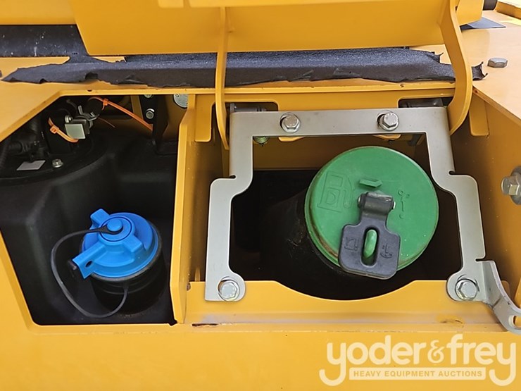 2023-deere-644p-image-26