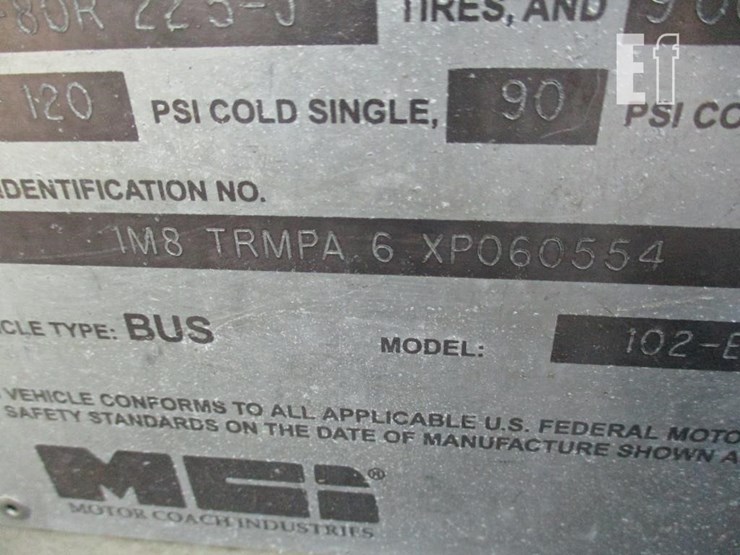 1999-mci-e4500-image-27