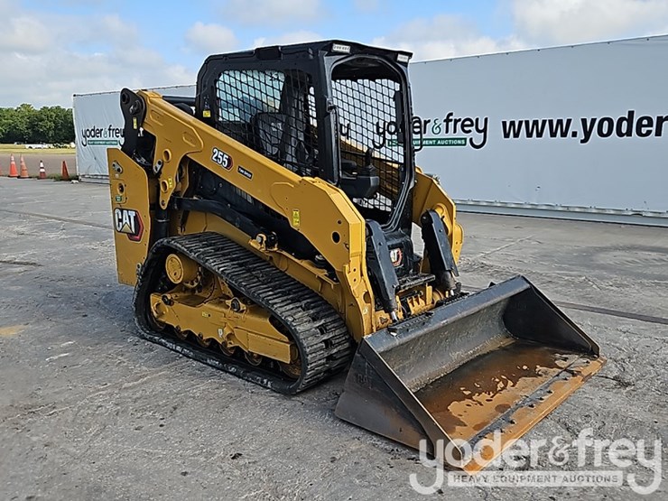 2025-caterpillar-255-image-7