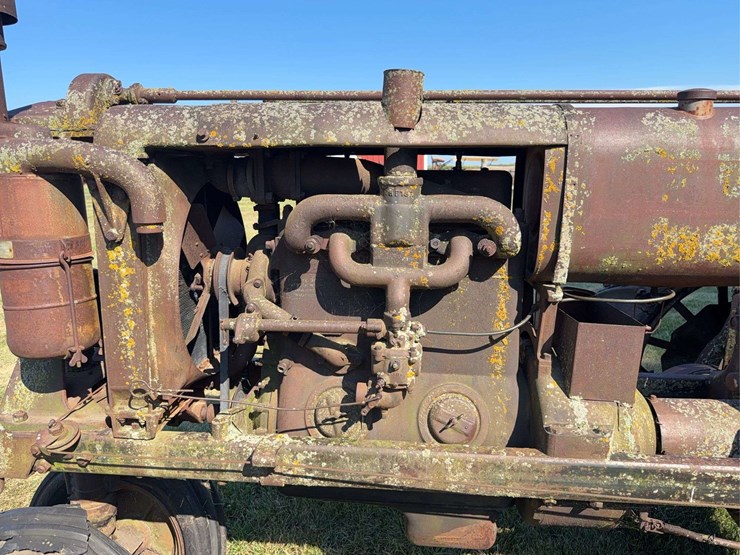 1931-farmall-f-30-duck-bill-image-36