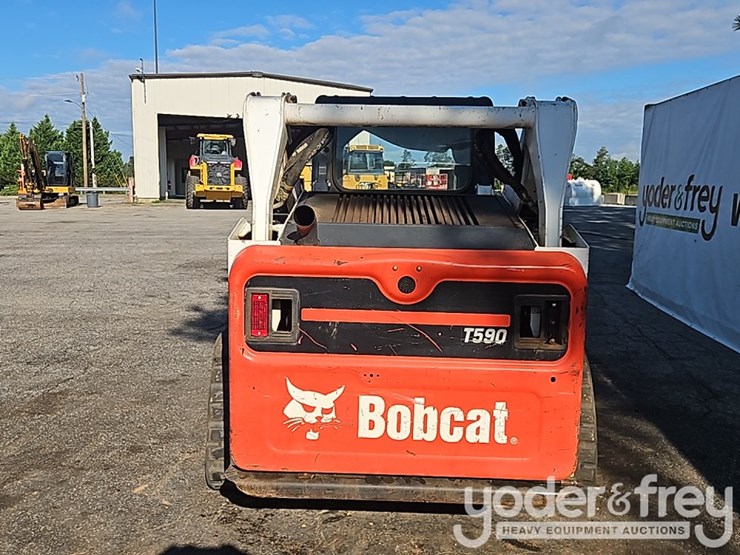2019-bobcat-t590-image-4