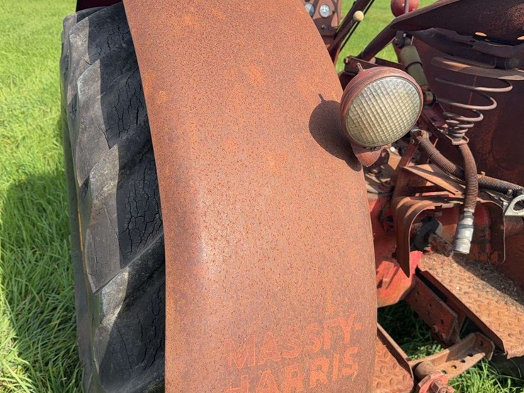 massey-ferguson-44-image-43