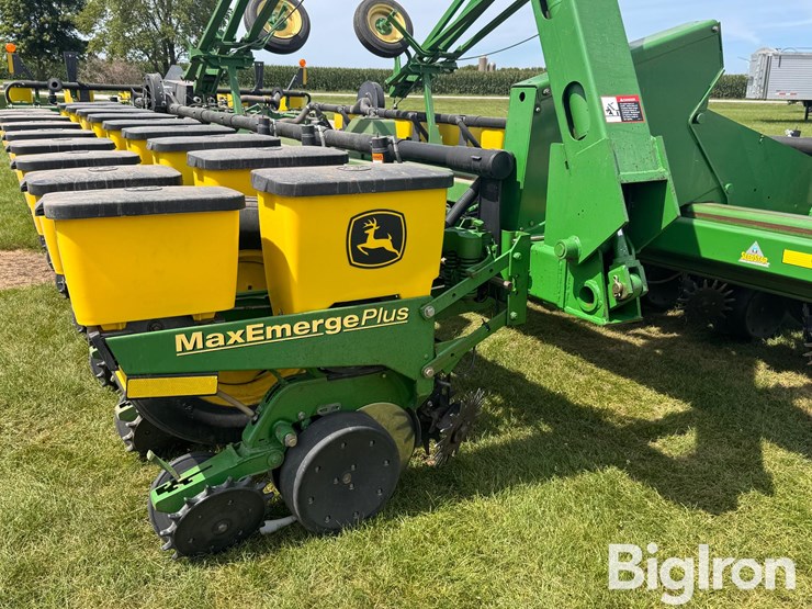 2003-john-deere-1770-image-12