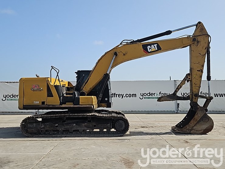 2019-caterpillar-323-image-6