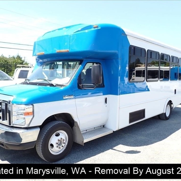 2019 FORD E450